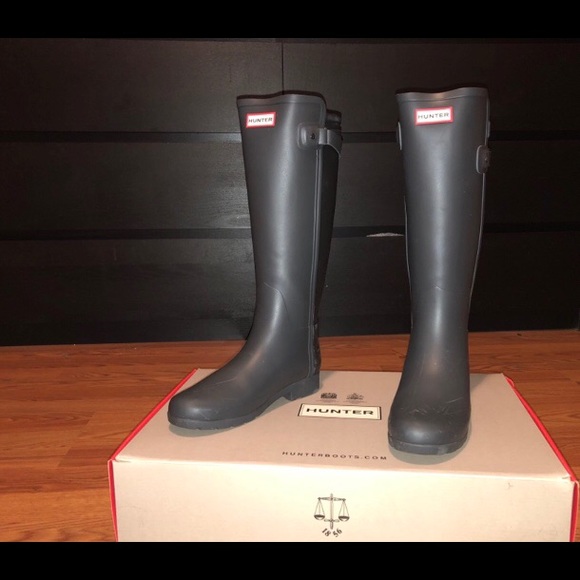 Hunter refined back strap boots